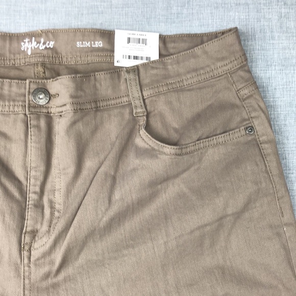 18W 24W Style & Co Light Brown Slim Leg Jeans Plus - Picture 3 of 6